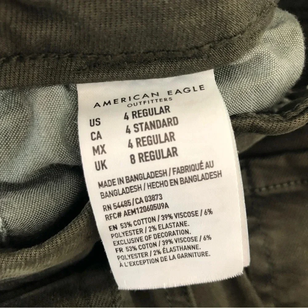American Eagle size 4 Reg Green Camouflage Curvy Super Hi‎ Rise Jeggings Pants
